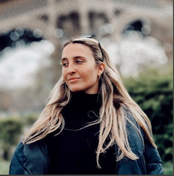 María